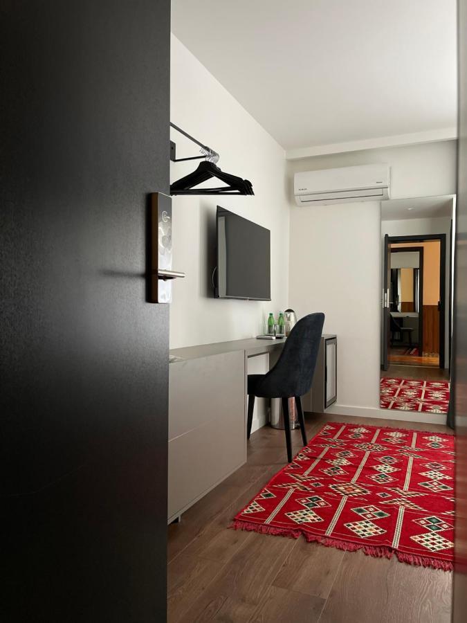 Etnomania Boutique Hotel Pristina Eksteriør bilde