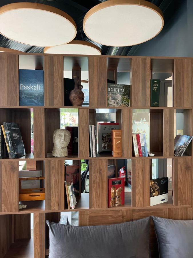 Etnomania Boutique Hotel Pristina Eksteriør bilde