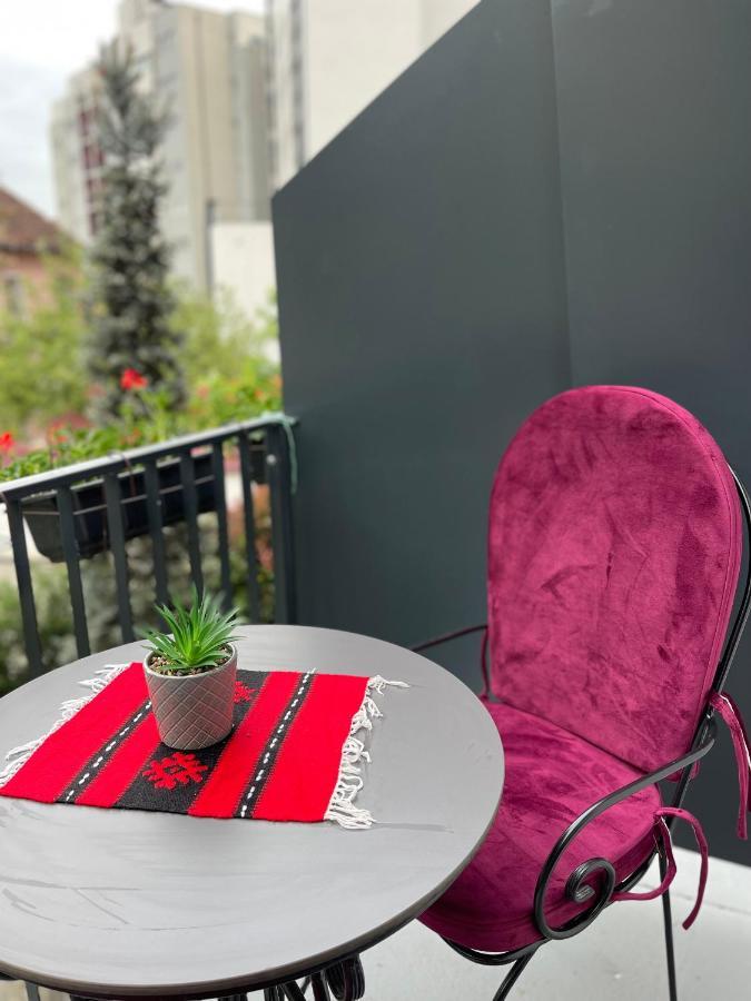 Etnomania Boutique Hotel Pristina Eksteriør bilde