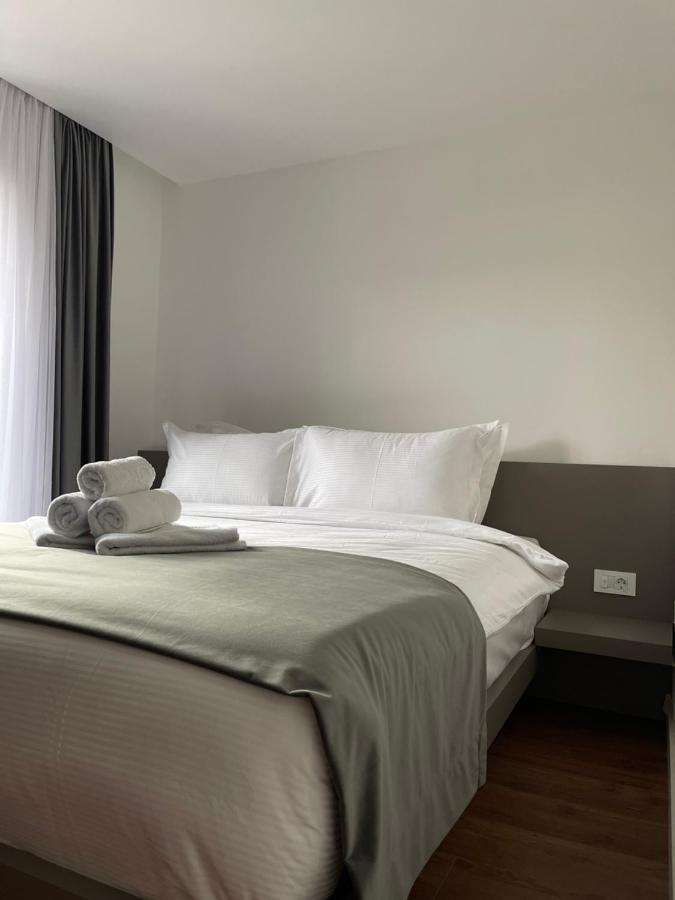 Etnomania Boutique Hotel Pristina Eksteriør bilde
