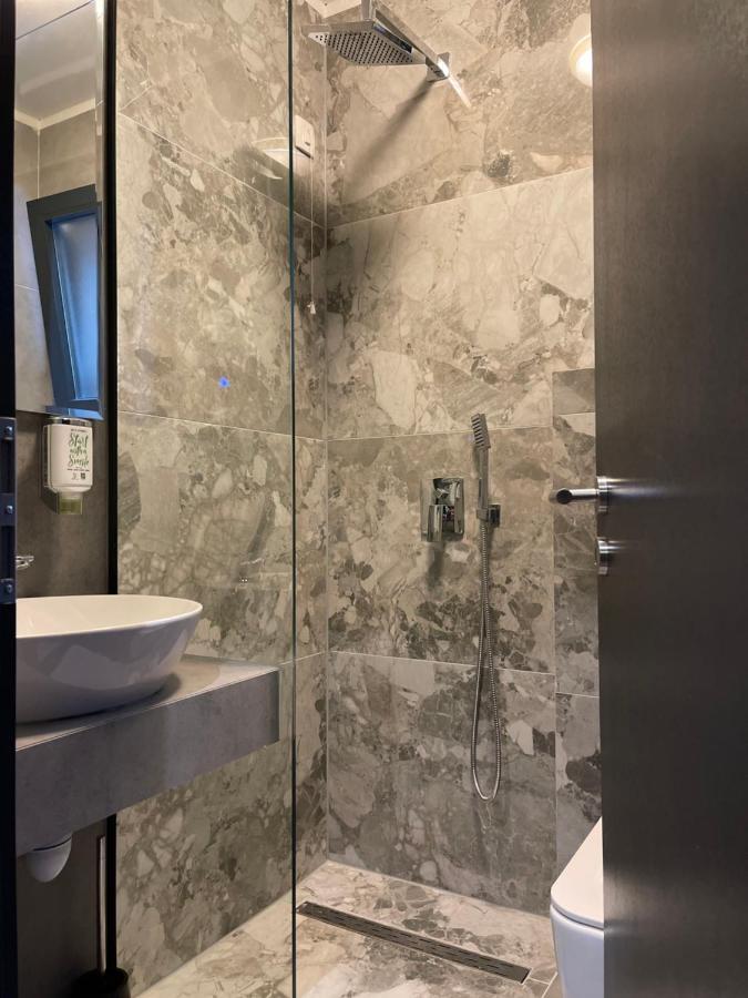 Etnomania Boutique Hotel Pristina Eksteriør bilde